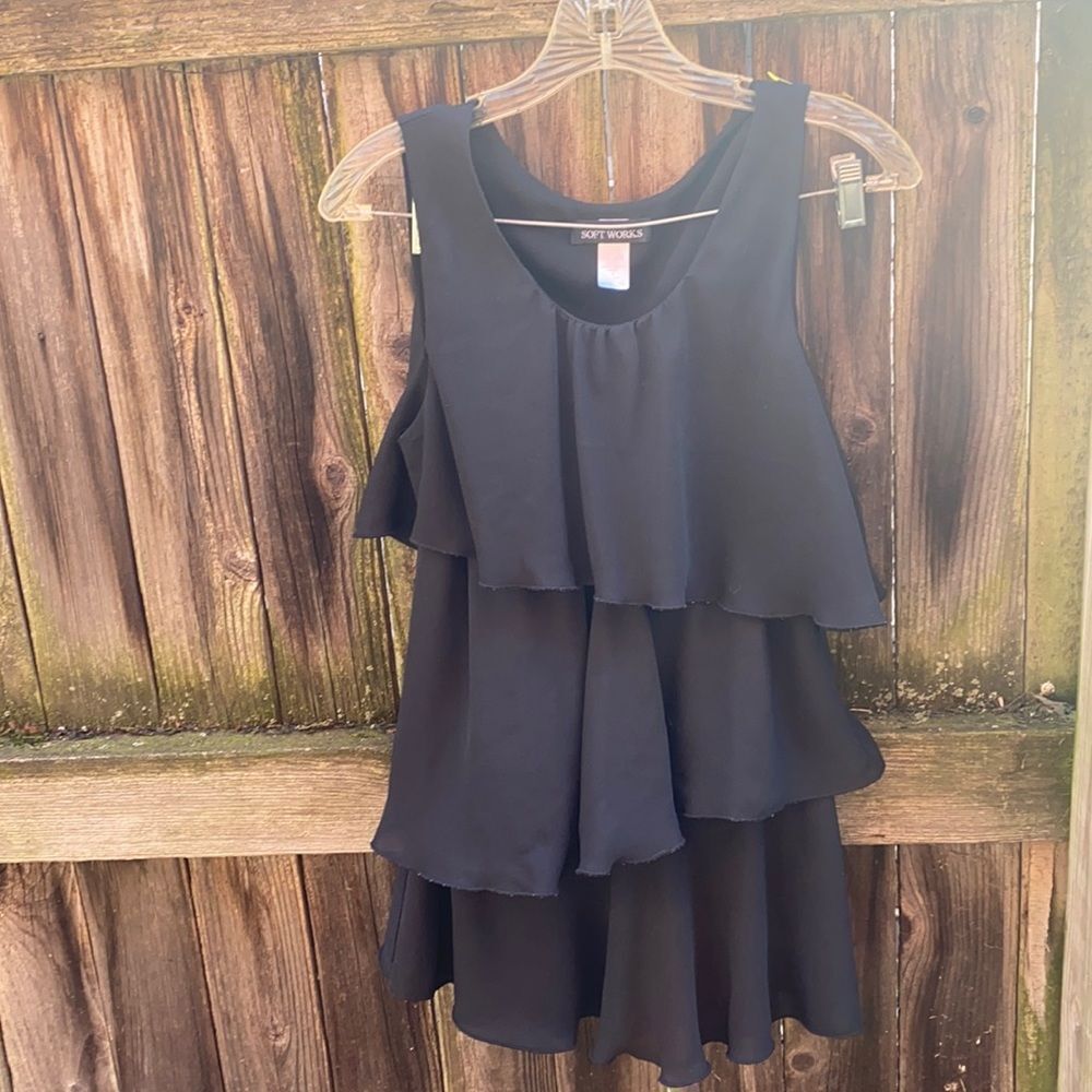 Ruffle top sz. 6